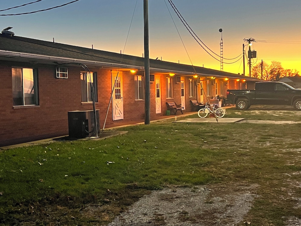 Hotel Prairie Winds Carthage Keokuk Hwy 136 31/37