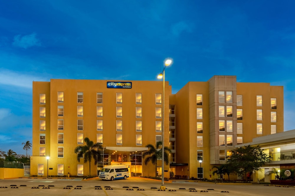 City Express by Marriott Paraiso 2/57