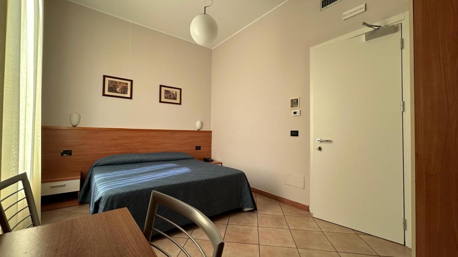 Albergo Salerno 26/50