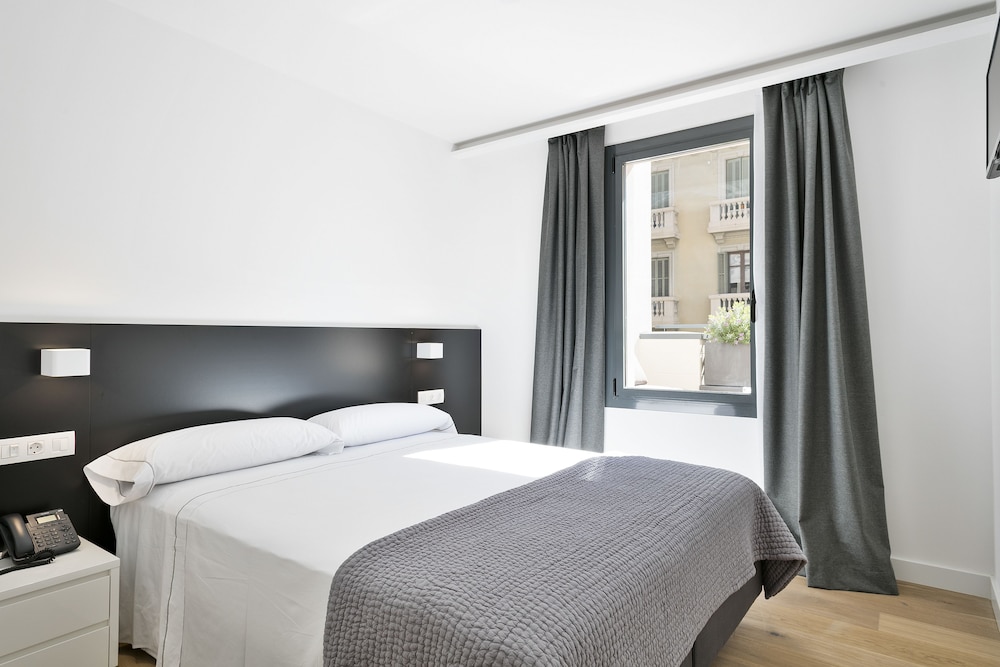 2 BEDROOMS, DELUXE, APARTMENT, 2 BATHROOMS, TERRACE
