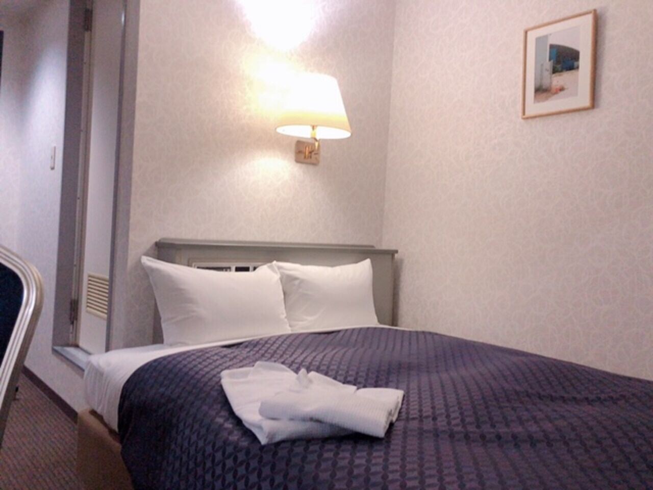 ROOM, DOUBLE BED, SMOKING