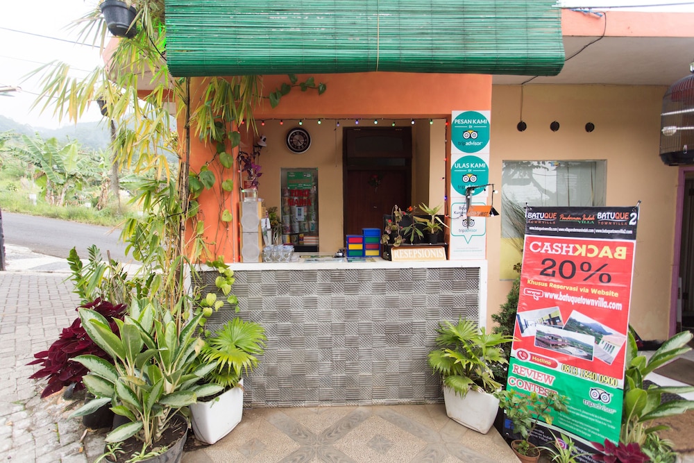 Villa Panderman Indah 10/64