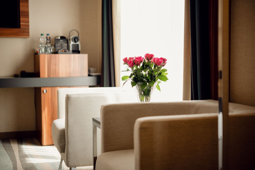 Warsaw Plaza Hotel 8/33