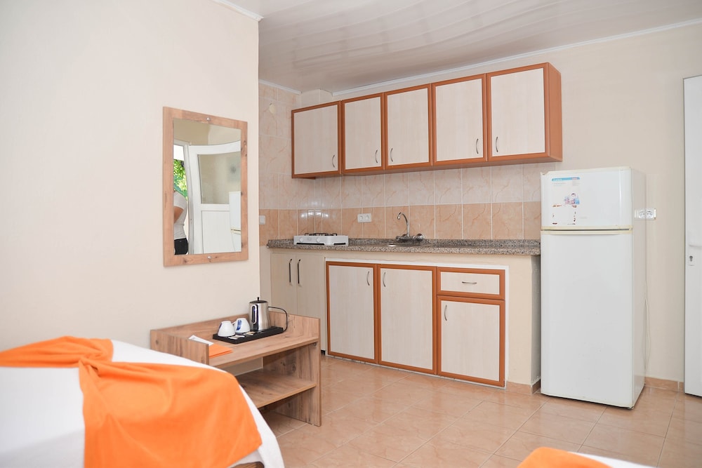 Mali Beach Apart Otel 50/50