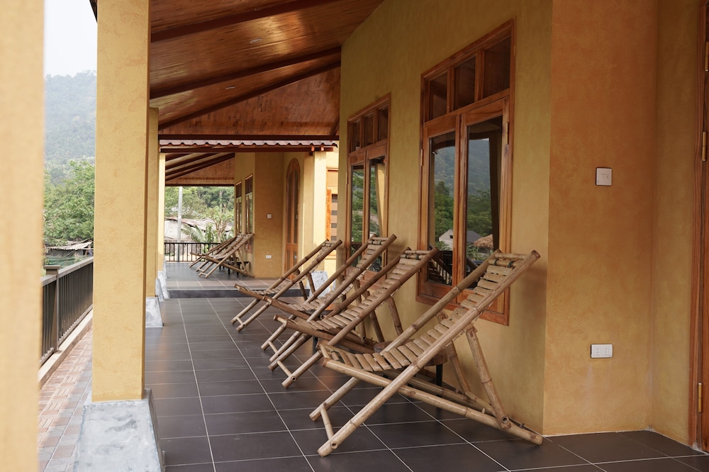 Sky Bay Lodge 32/32