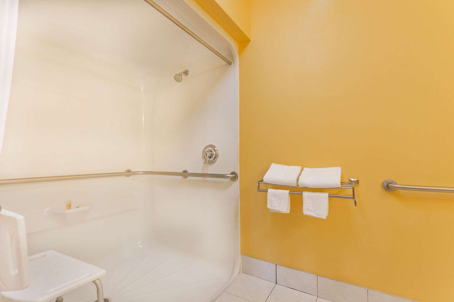 Days Inn By Wyndham Franklin Ex Days Inn Franklin Ky 39/39