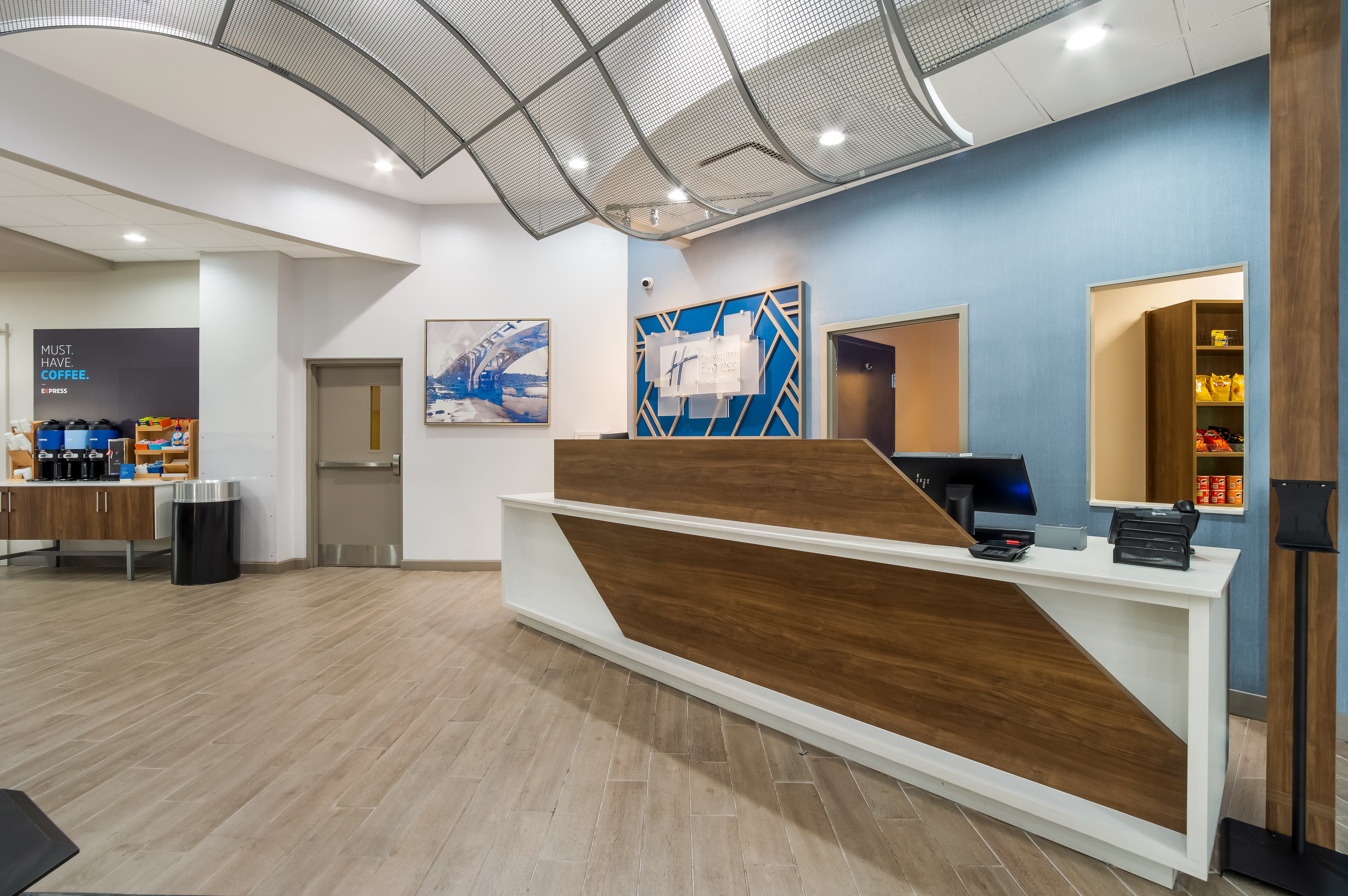 Holiday Inn Express & Suites Lexington 5/32