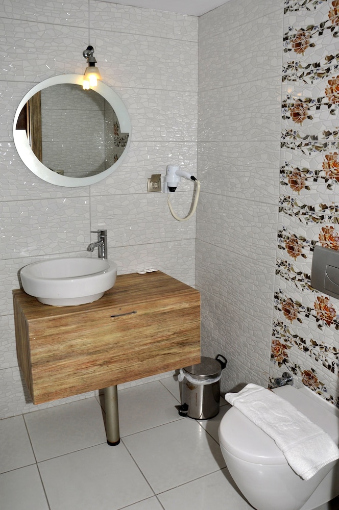 Delfi Hotel And Spa 34/67