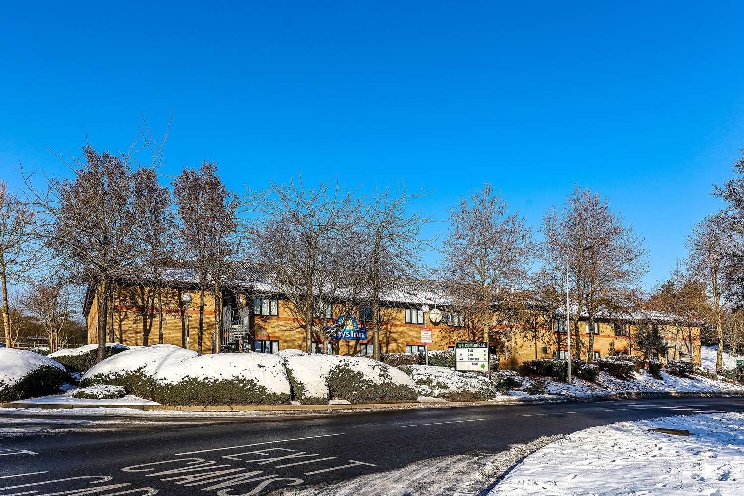 Days Inn by Wyndham London Stansted Airport 25/28
