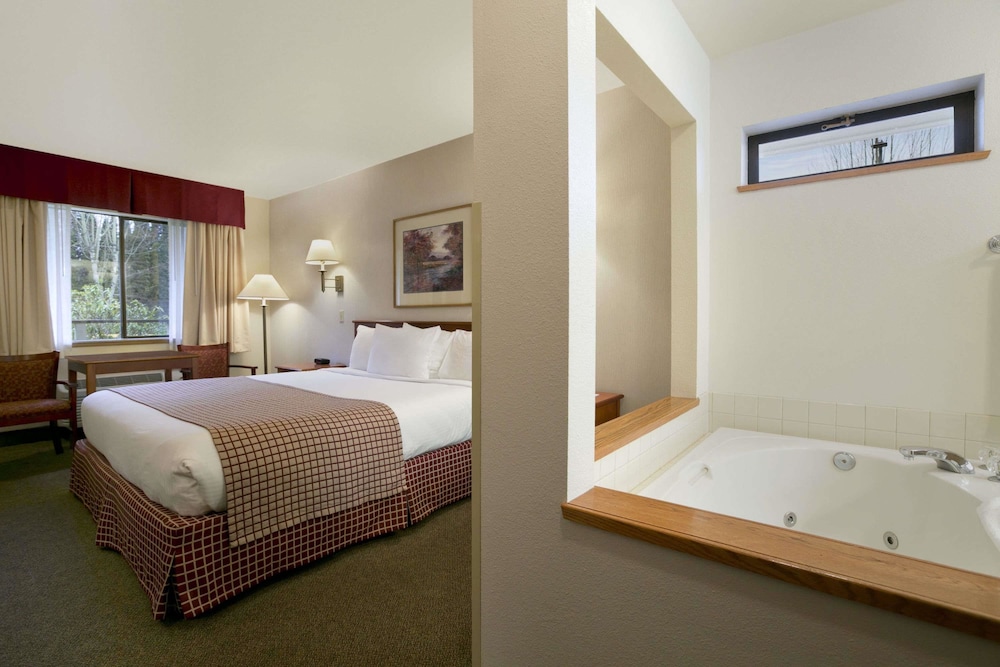 Baymont By Wyndham Seattle/Kirkland Wa 10/31