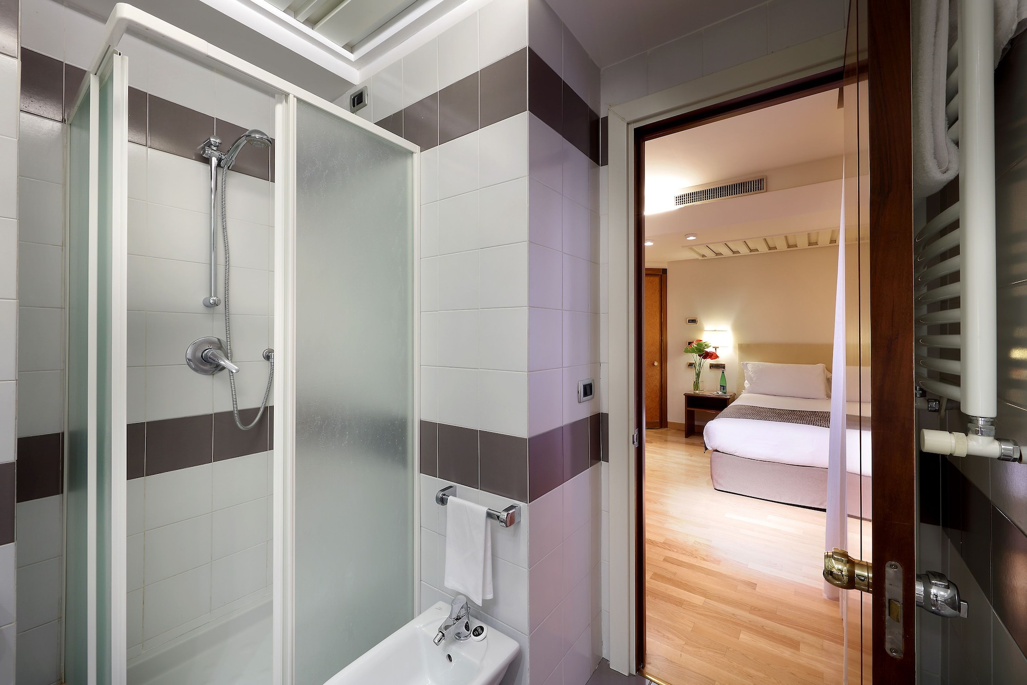 Standard, Twin Beds, Exe Majestic 5/5
