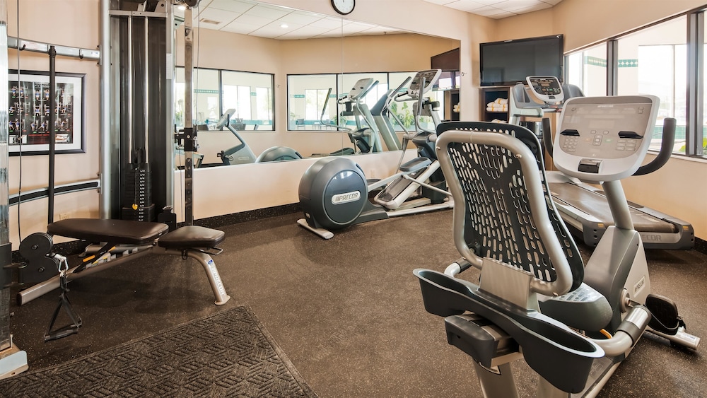 Best Western Plus Cottontree Inn 19/34