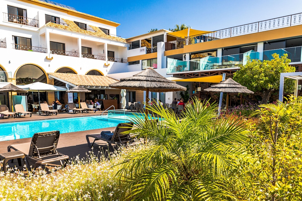Lagos Atlantic Hotel 47/50