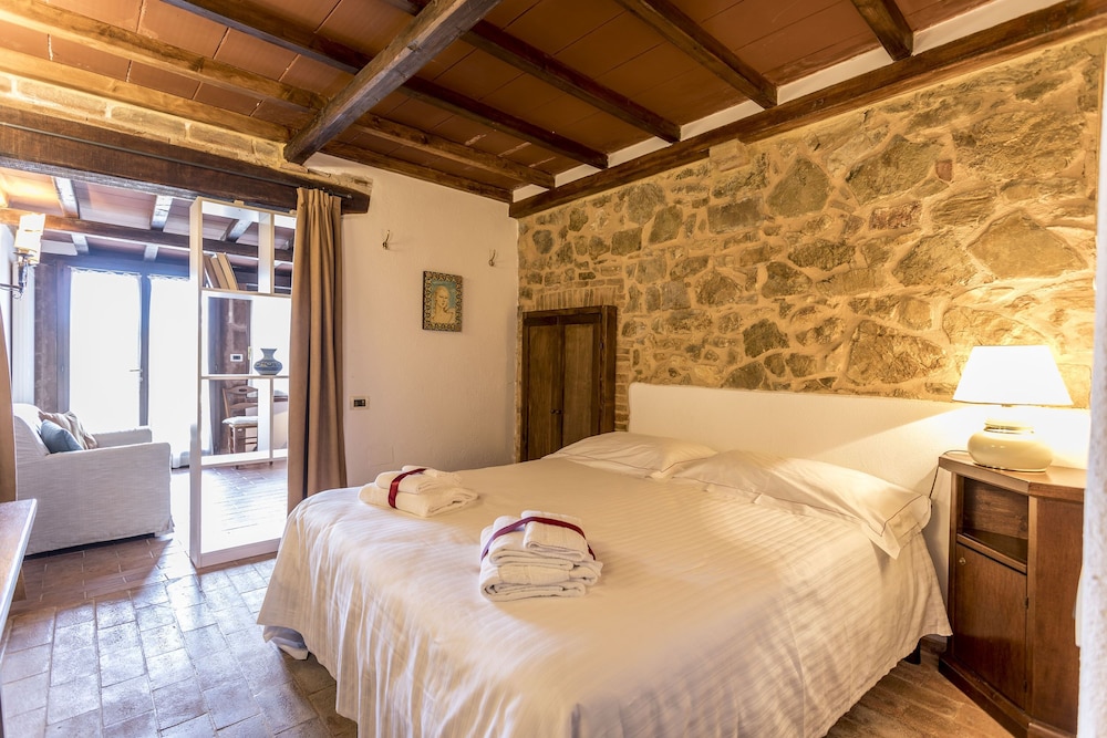 Residence Borgo Il Poggiaccio 31/82