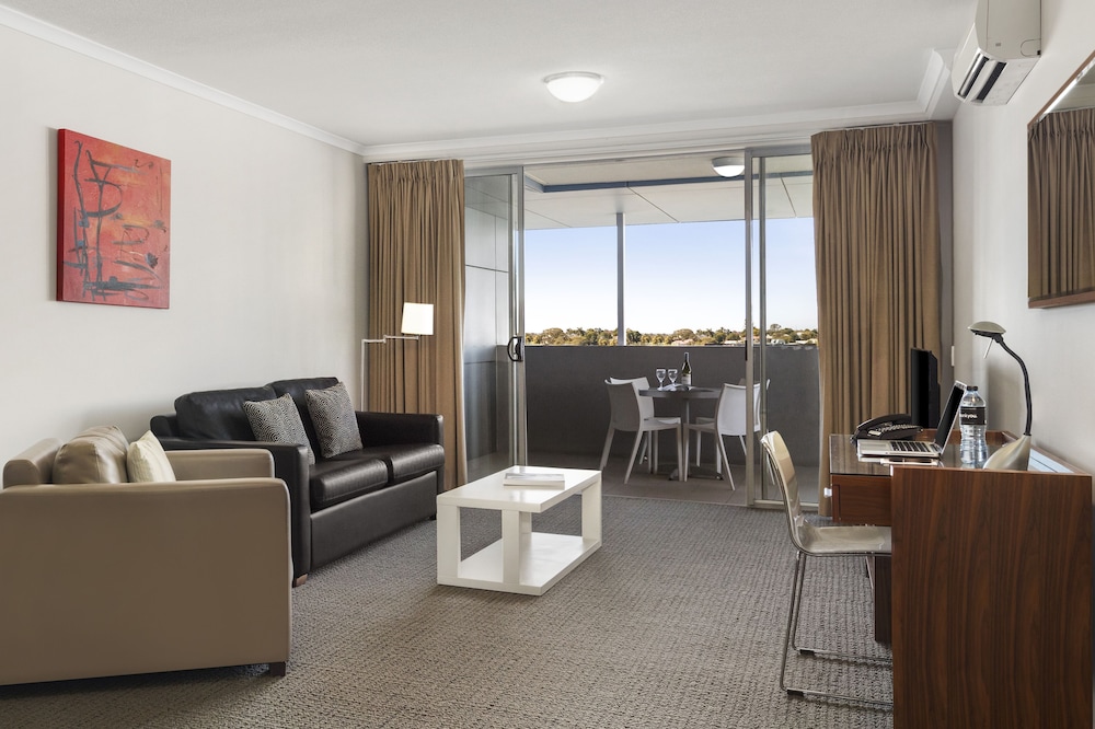 Quest Chermside 23/32