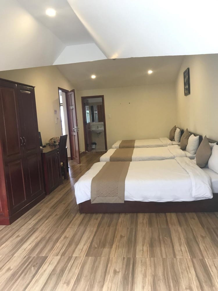 Nam Xuan Premium Hotel 17/68