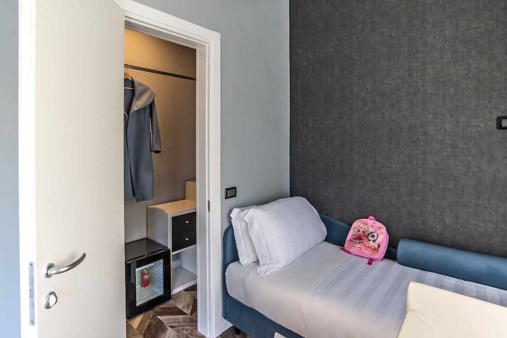 Bloom Hotel Roma 37/75