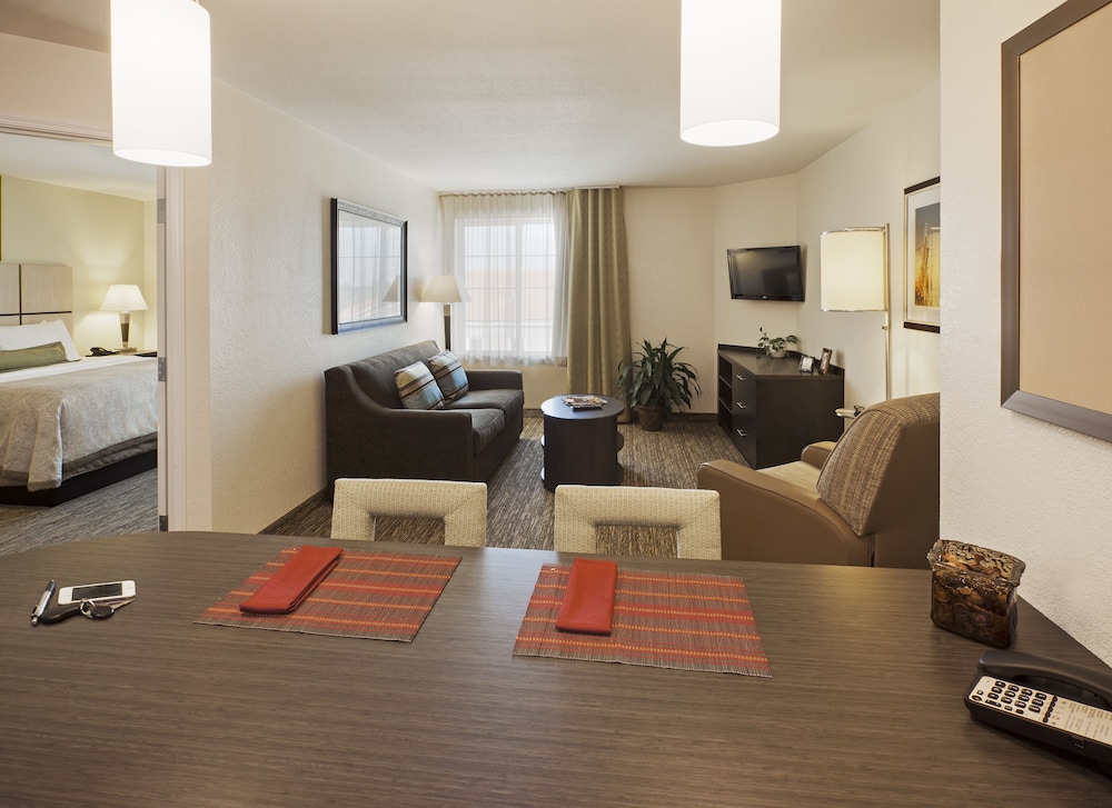 CANDLEWOOD SUITES MIDLAND SW 40/50