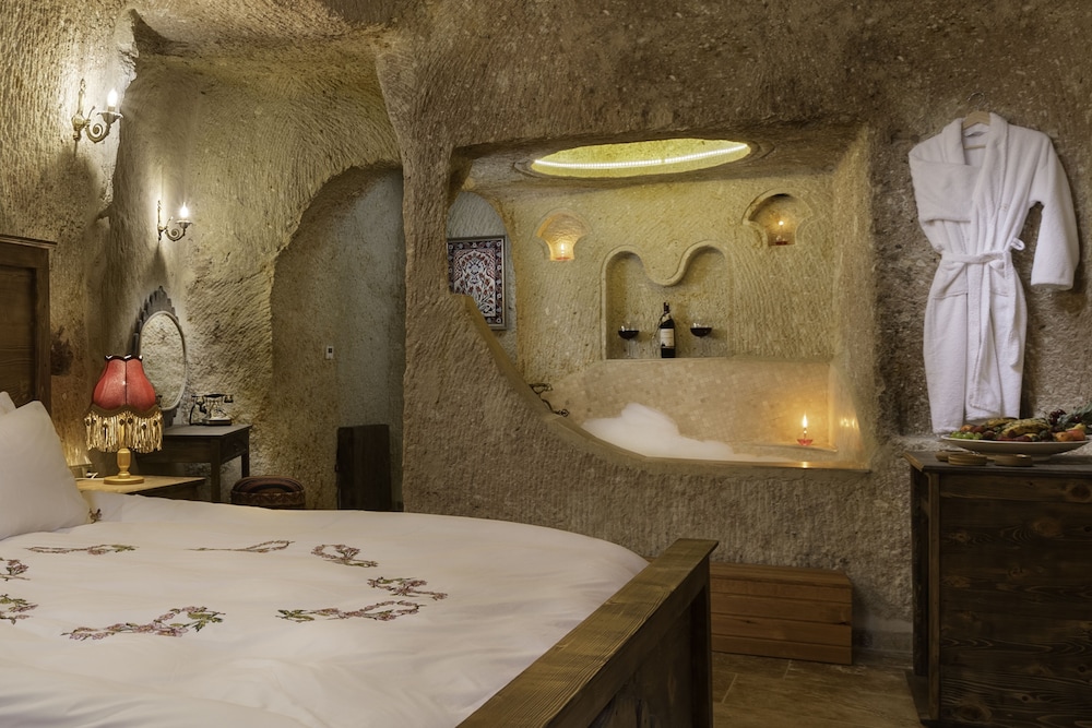 Kayata Cave Suites 48/50