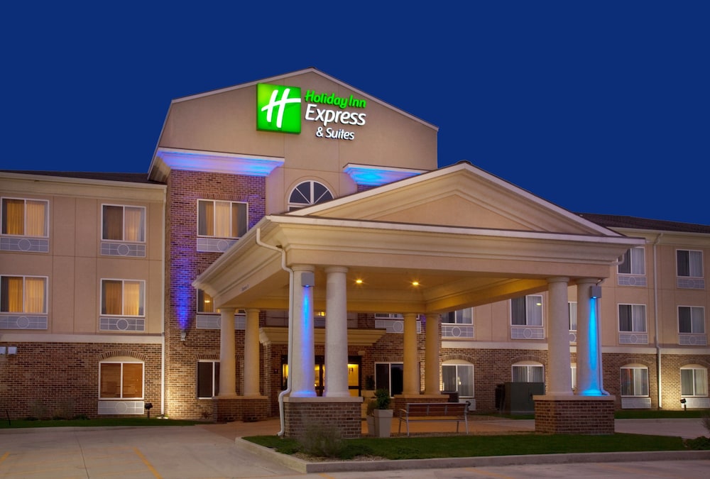 Holiday Inn Express Hotel Suites Jacksonville 3/52