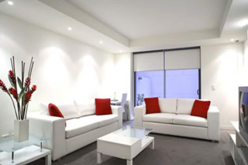 TRIBECA SERVICED APARTMENTS 25/47