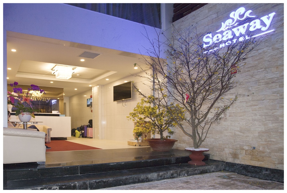 Seaway Hotel 2/47