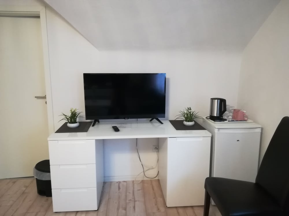 Hotel Ari 35/50