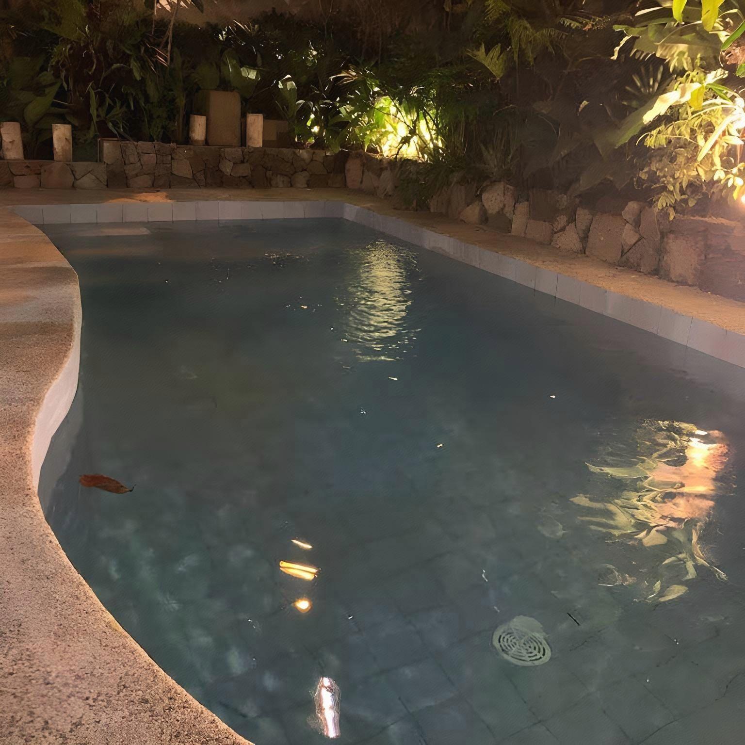 Courtyard Hotel 39/40