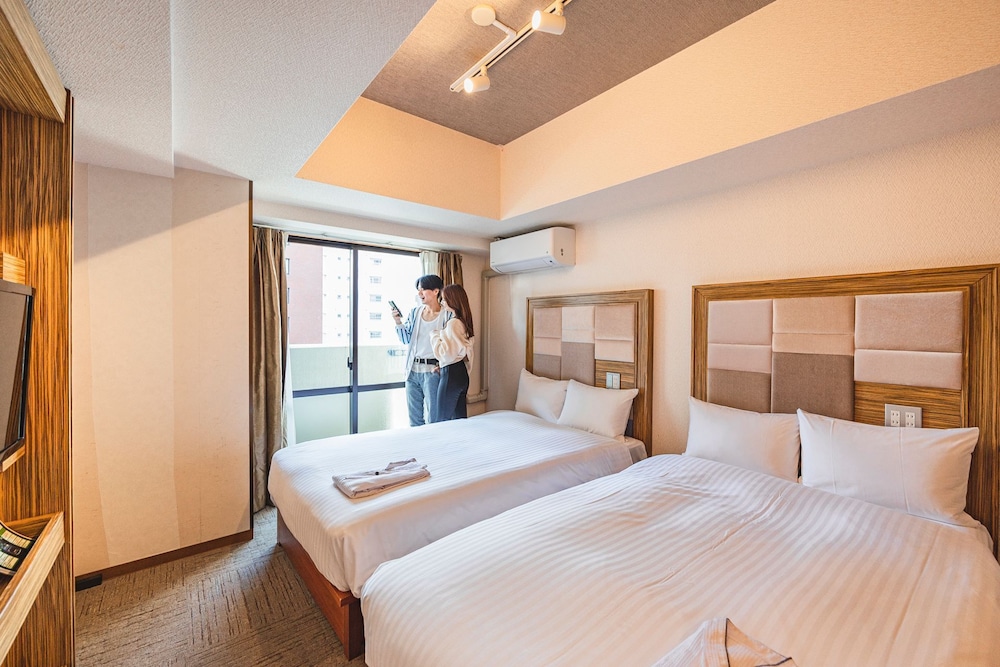 ROOM, TWIN BEDS, SMOKING