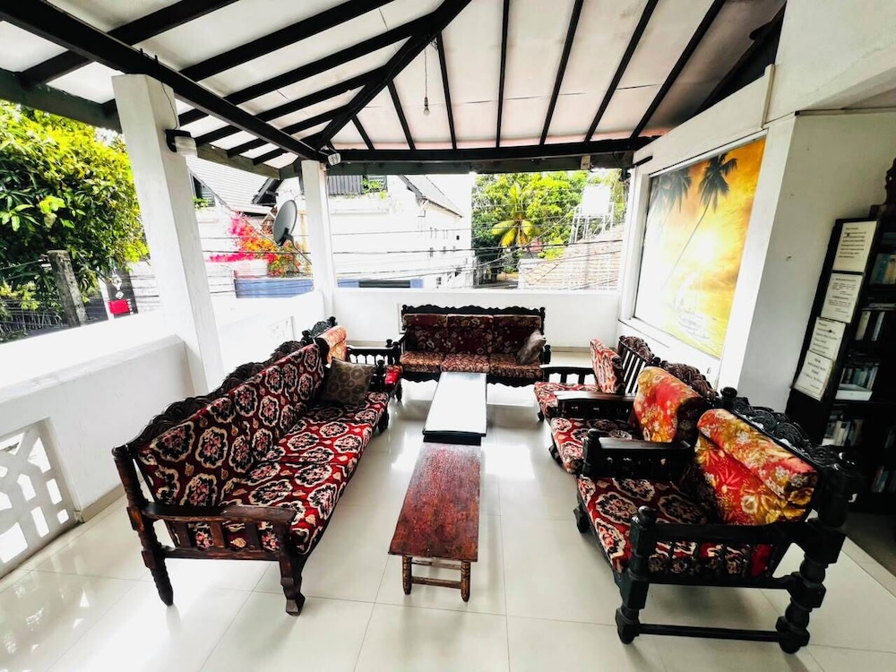 Shanith Guesthouse 30/50