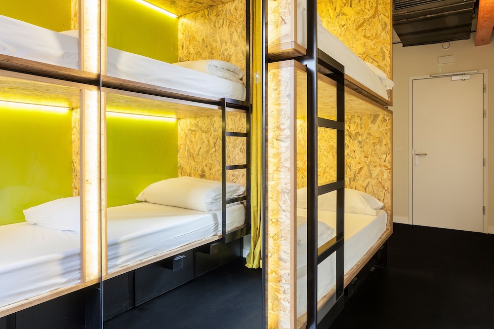 Bastardo Hostel 20/61