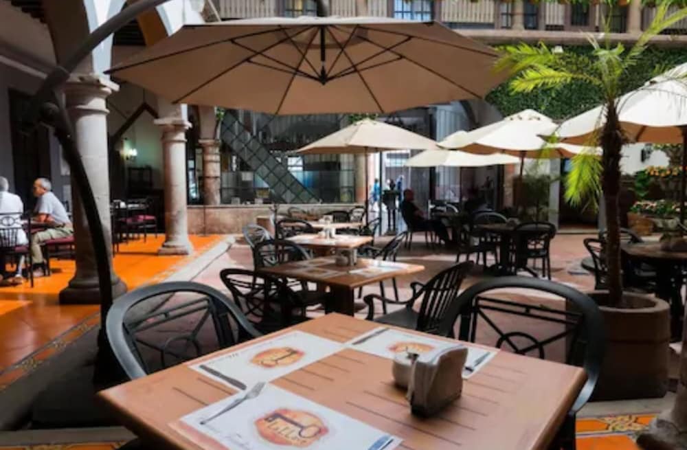 Hotel Hidalgo 30/48