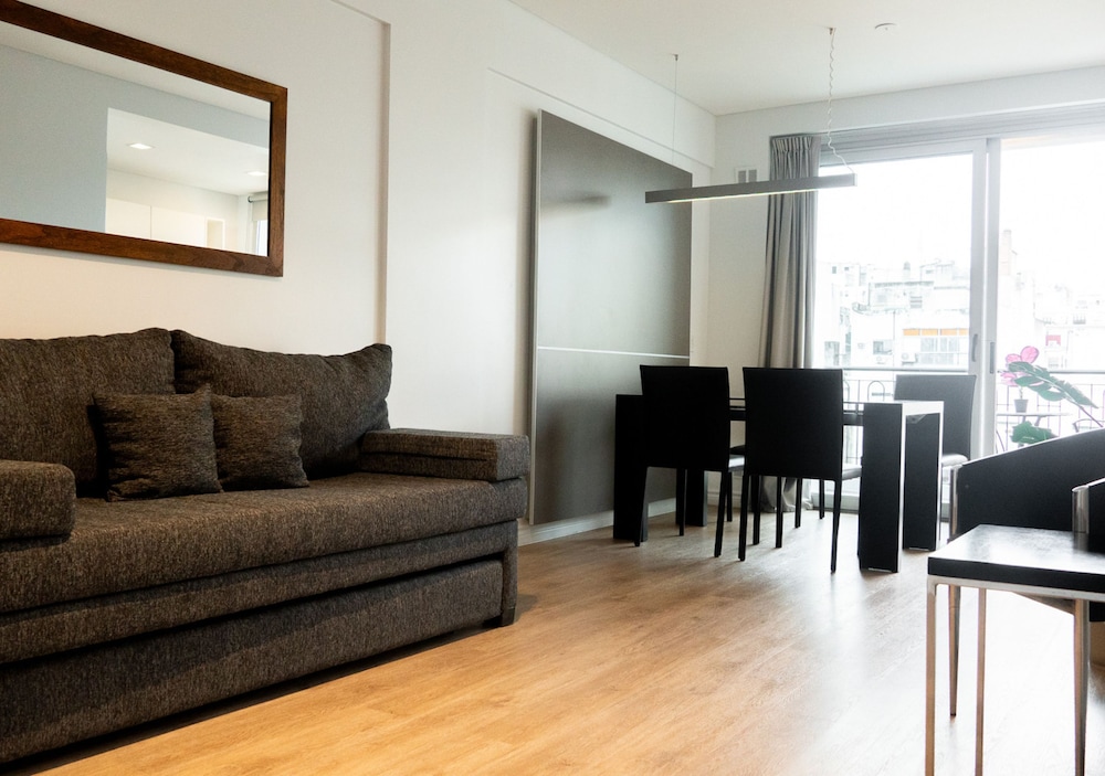 Reco by DOT Suites 69/92
