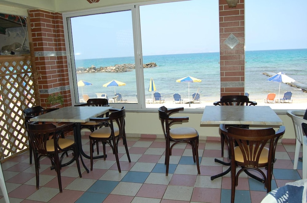 Haris Beach Apartments 19/31