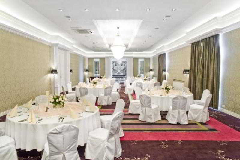 Lamberton Hotel 53/65