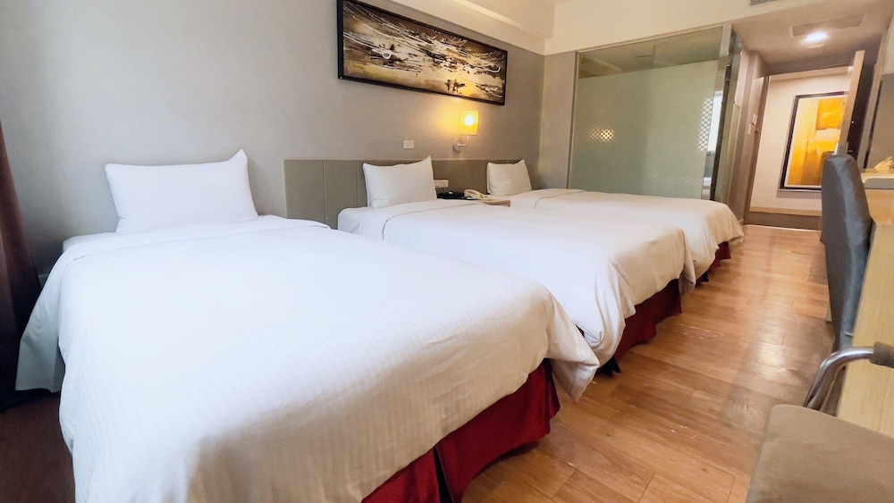 غرفة ثلاثية بثلاثة أسرّة، Delton Hotel 4/10