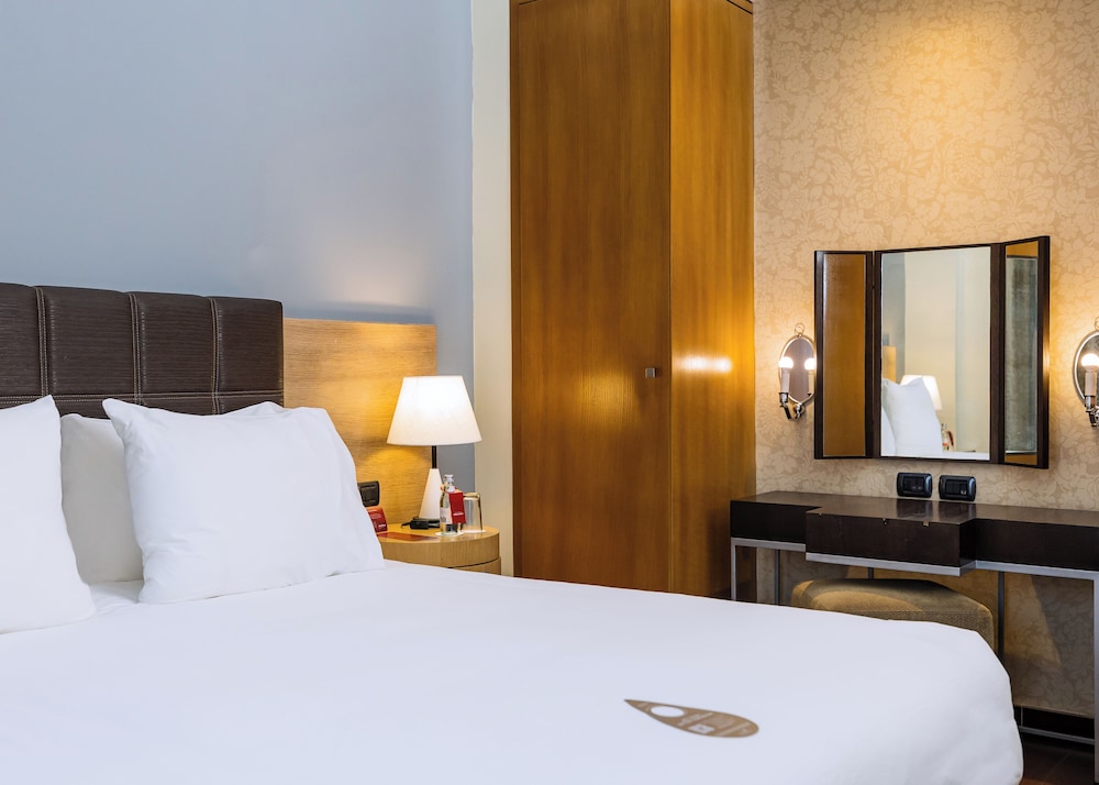 Movenpick Ambassador Hotel Accra 12/50