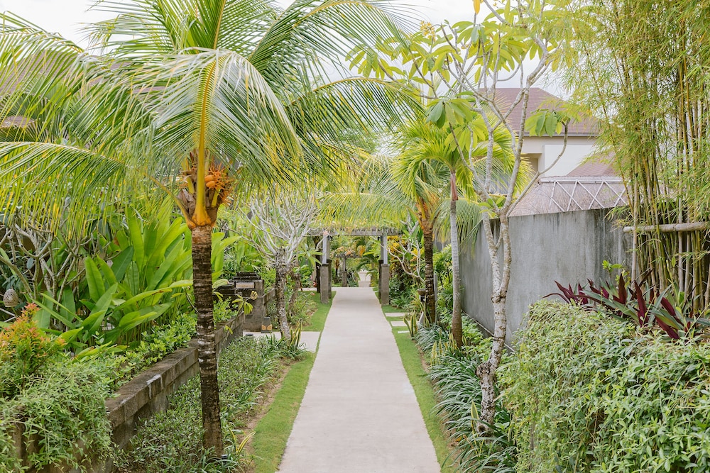 La Berceuse Resort and Villa Nusa Dua by Taritiya Collection 39/50