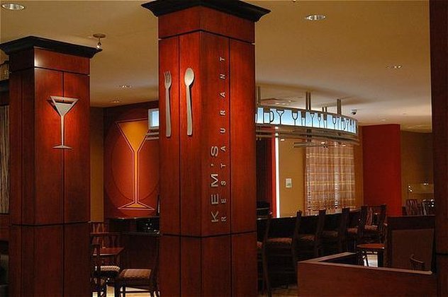 Holiday Inn Suites Memphis Wolfchase Galleria 10/79