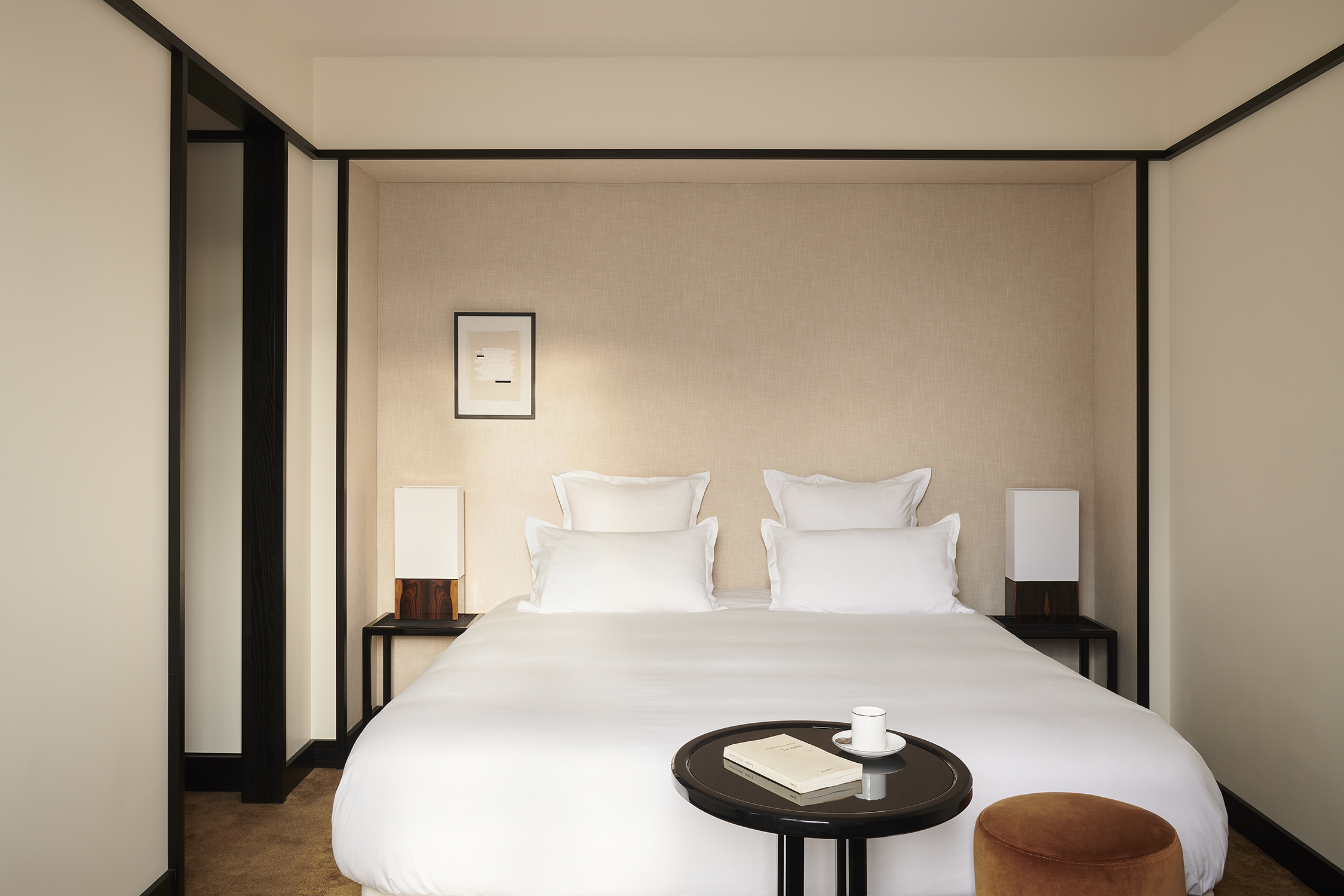 Beautiful Belleville Hotel & Hostel 4/28