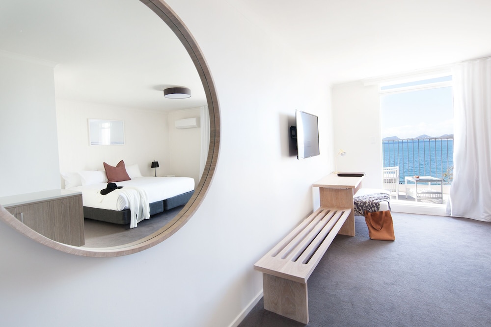 Bannisters Port Stephens 55/72
