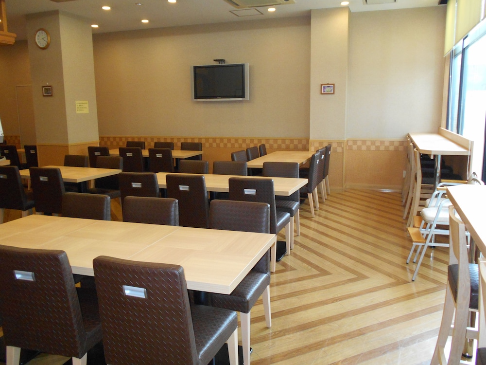 Hotel Route Inn Nagoya Higashi Betsuin 22/24