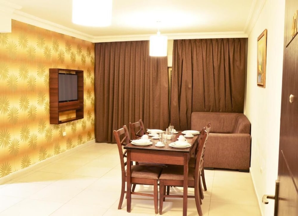 Lancaster Hotel Apartments-Gardens 35/47