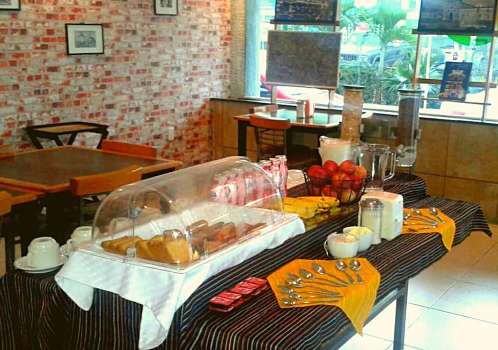 RS Suites Hotel 35/47
