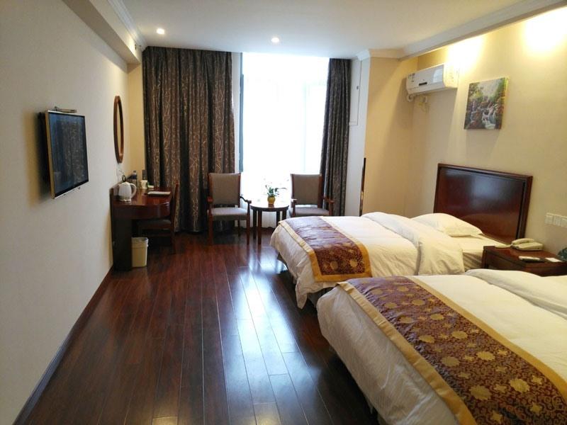 GreenTree Inn Suzhou Kunshan Beimen Road Mold City Express Hotel 25/51