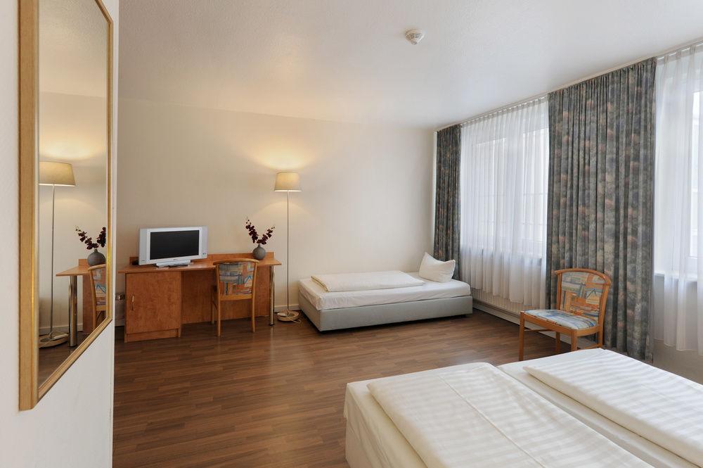 Fair Hotel Europaallee 12/51