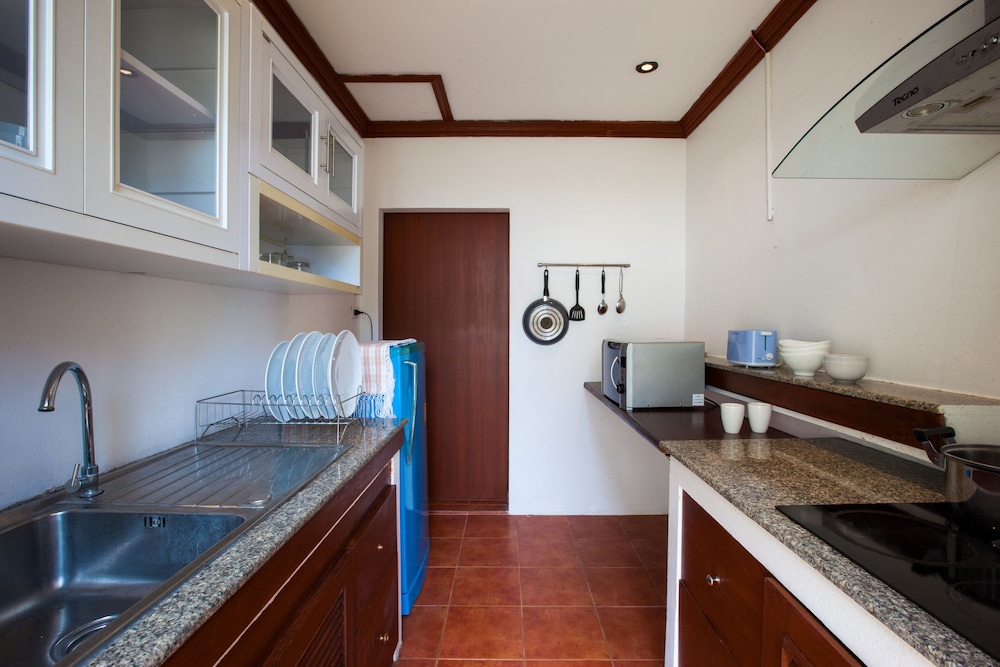 Pao Jin Poon Beach Front Villa 45/56