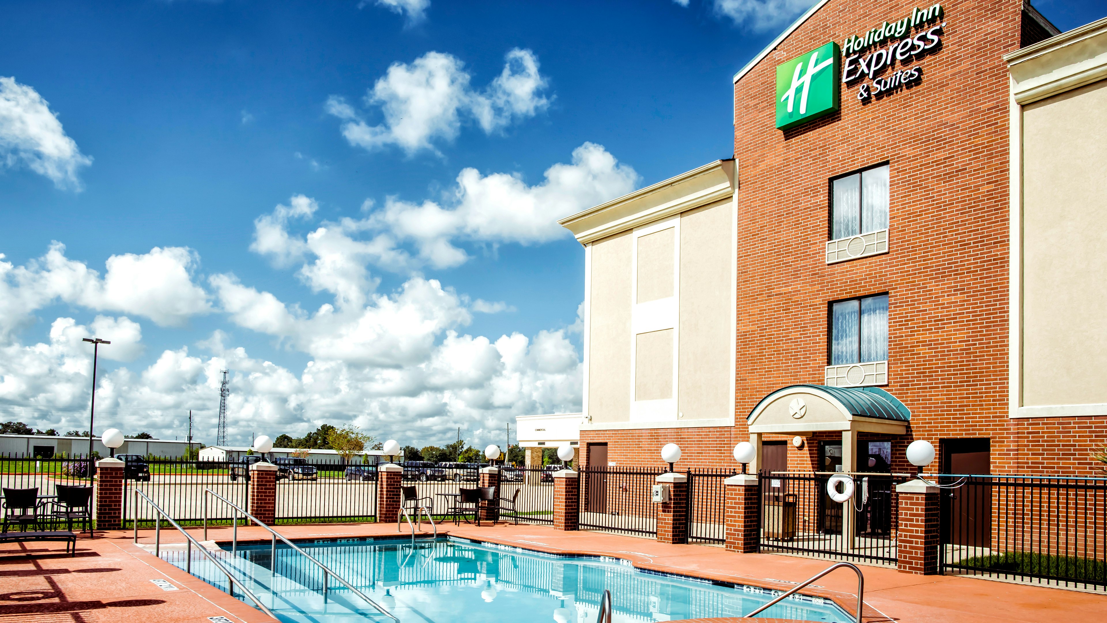 Holiday Inn Express & Suites Waller - Prairie View 52/54