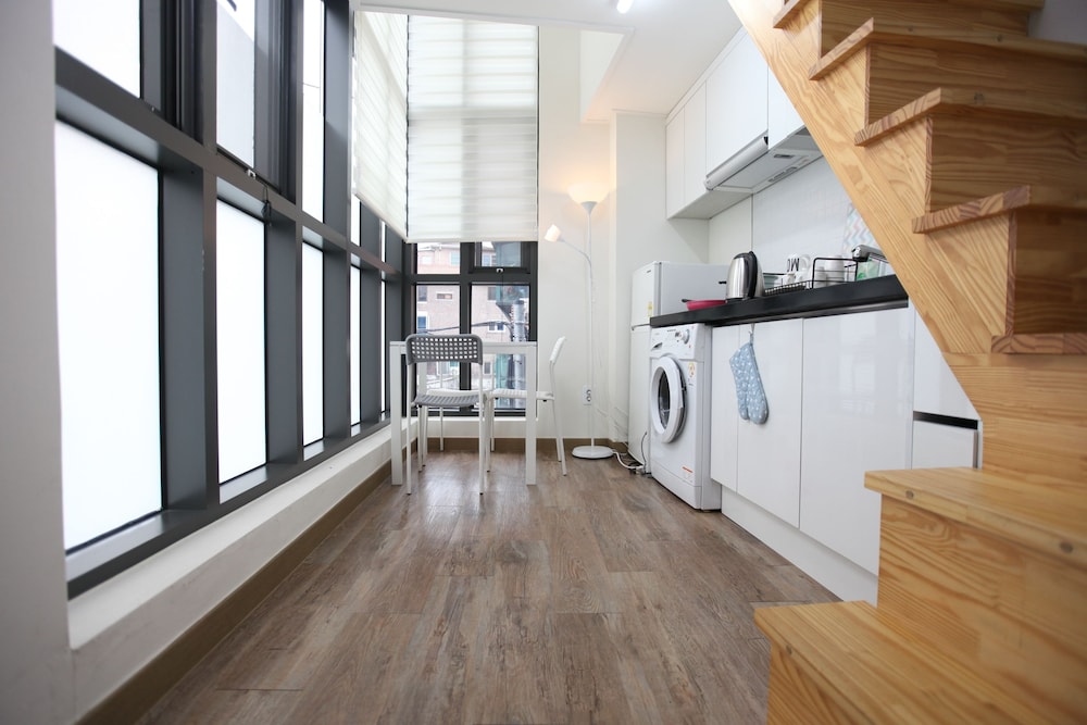Myeongdong Artmonstay Guesthouse 4/74