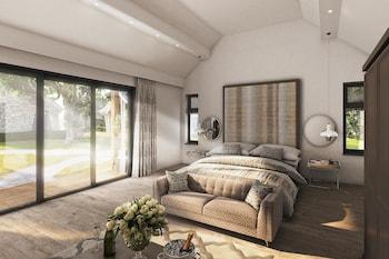 Premium, Luxury, Cottage, Suite, King Bed, Garden View